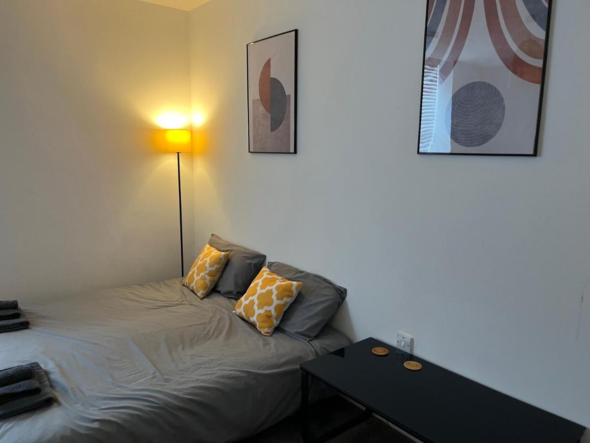 Spacious Ground Floor Suite Comfortably Sleeps Up To Eight هاليفاكس المظهر الخارجي الصورة