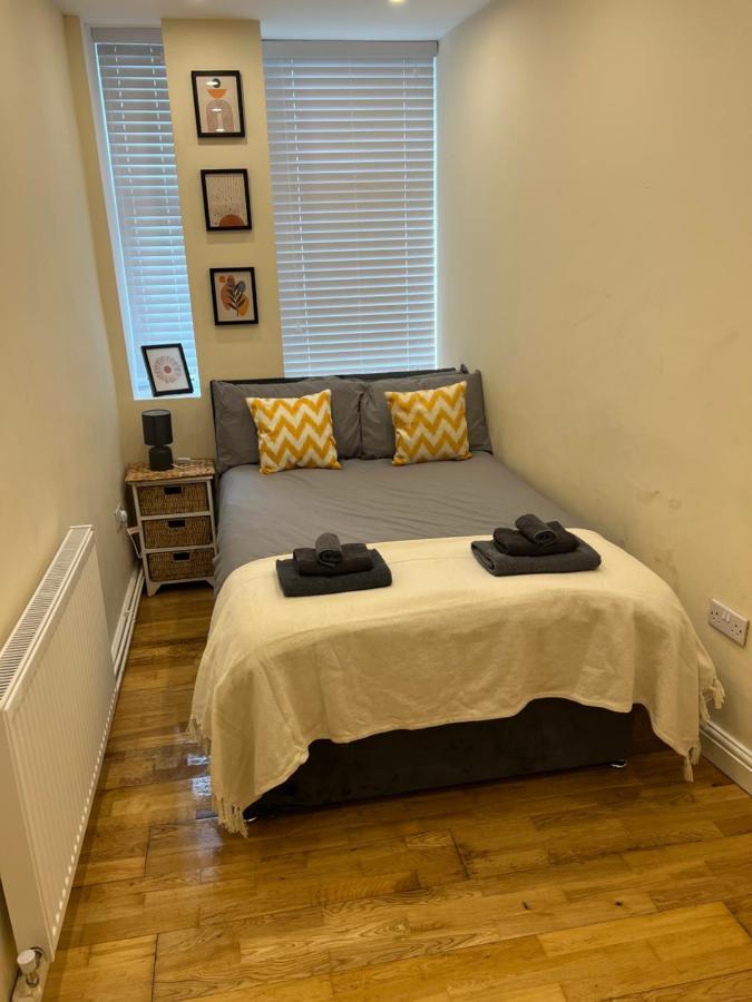 Spacious Ground Floor Suite Comfortably Sleeps Up To Eight هاليفاكس المظهر الخارجي الصورة