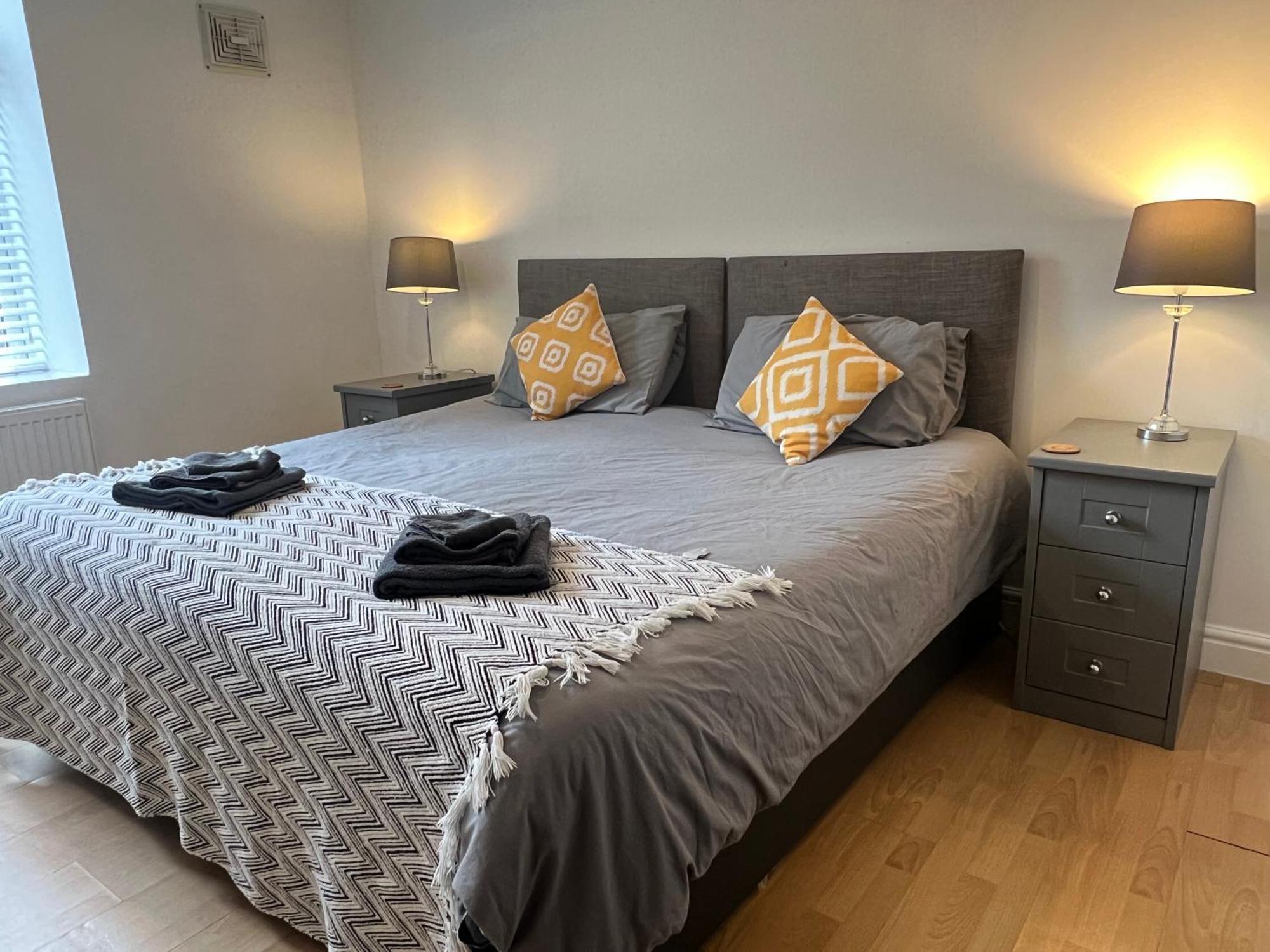 Spacious Ground Floor Suite Comfortably Sleeps Up To Eight هاليفاكس المظهر الخارجي الصورة